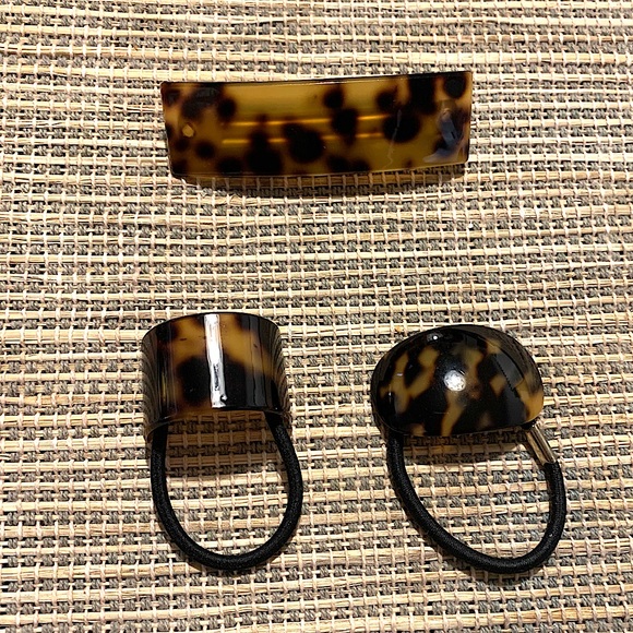 Hair Holder - Set of three!